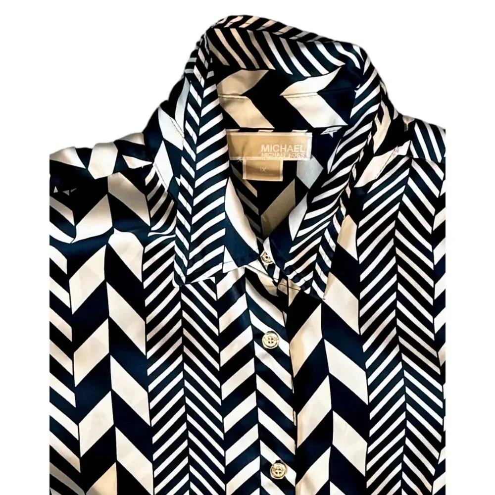Michael Kors Shirt Womens Size 1X Blue White Geometric Long Sleeve Lightweight